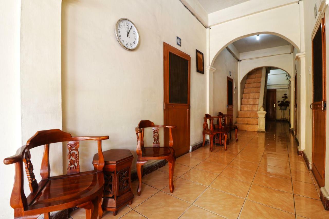 Wisma Yuli Syariah Otel Medan Dış mekan fotoğraf