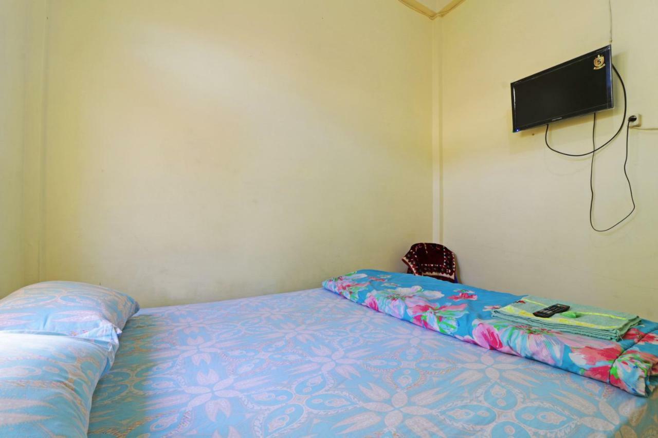 Wisma Yuli Syariah Otel Medan Dış mekan fotoğraf