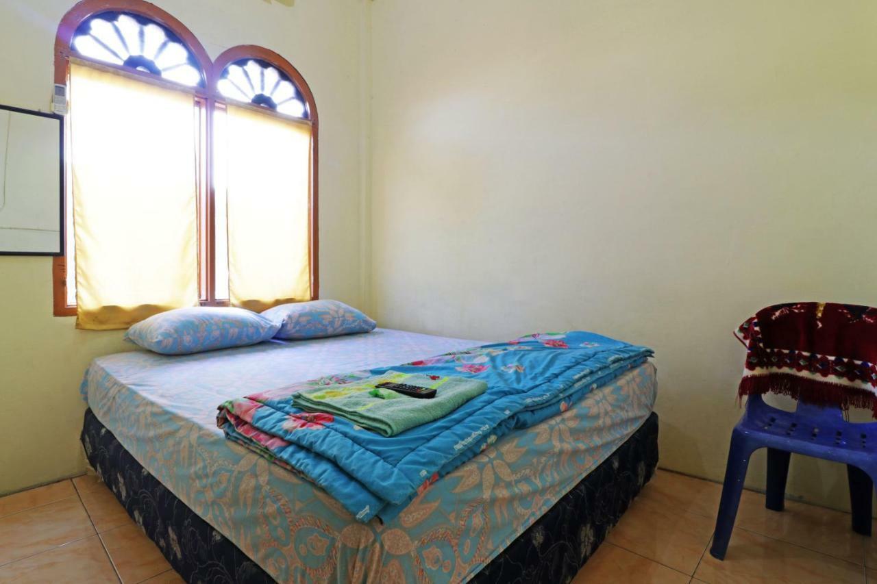 Wisma Yuli Syariah Otel Medan Dış mekan fotoğraf