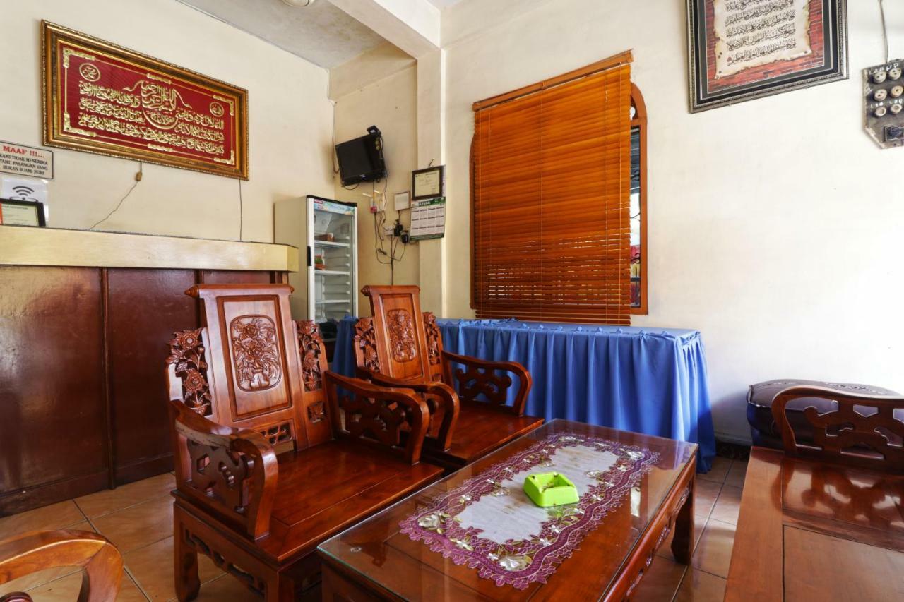 Wisma Yuli Syariah Otel Medan Dış mekan fotoğraf